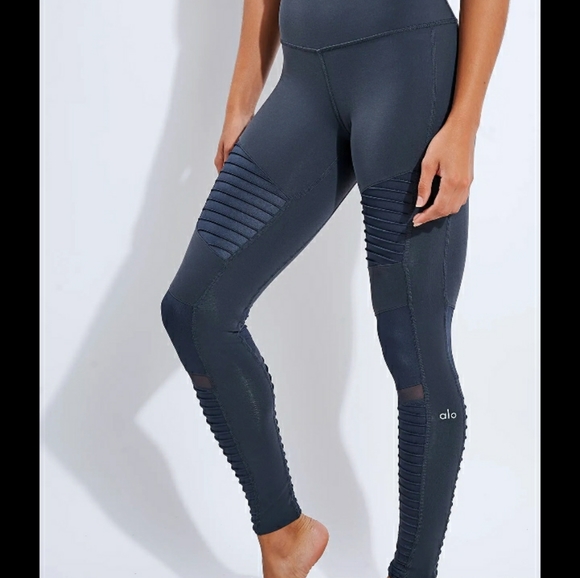 Alo (M) Anthracite Moto legging - Picture 8 of 8